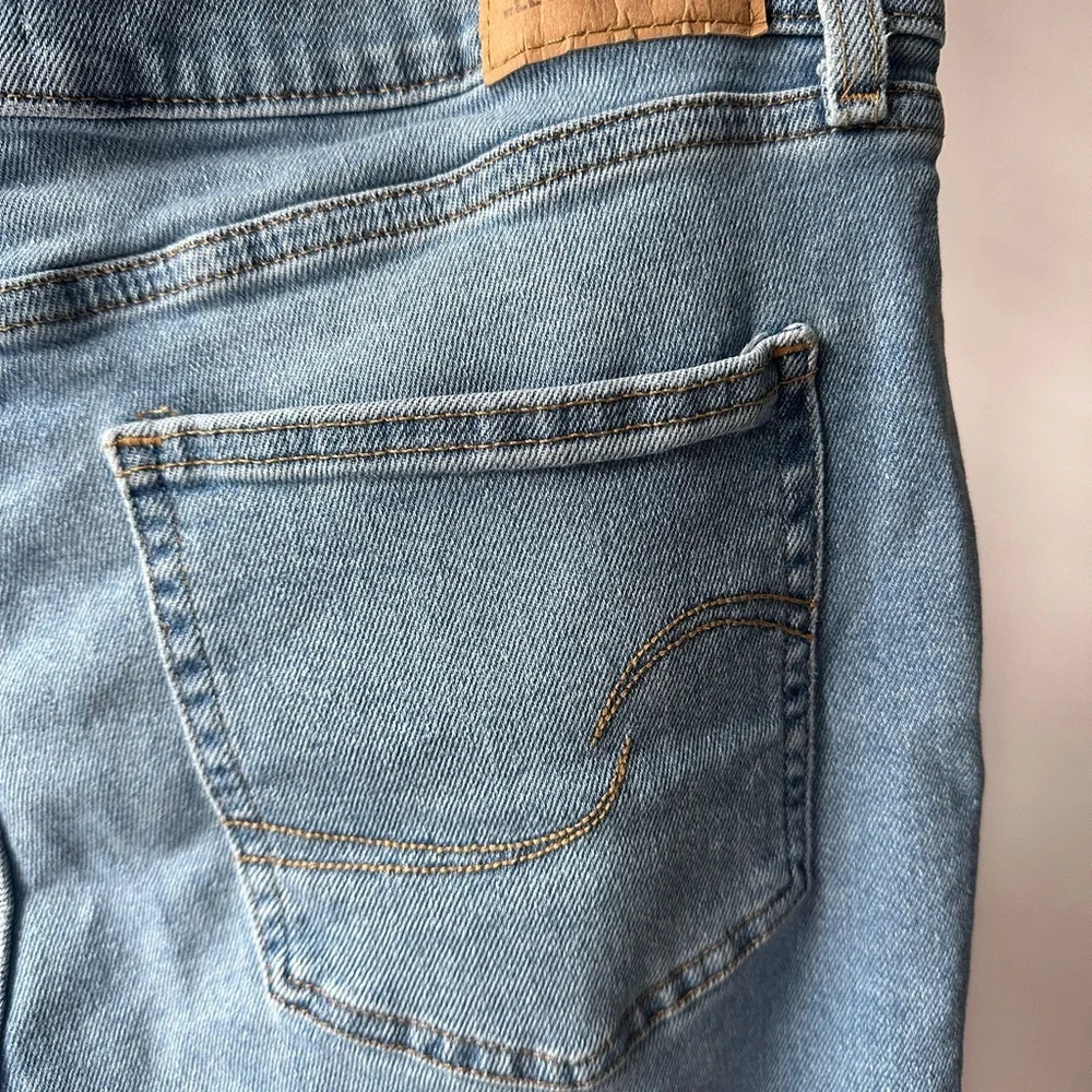 SIGNATURE LEVI HERITAGE BOYFRIEND DISTRESS KNEES WAIST 30 blue - Picture 8 of 8